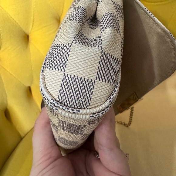 Louis Vuitton Favorite MM - Damier Azur - Picture 6 of 11